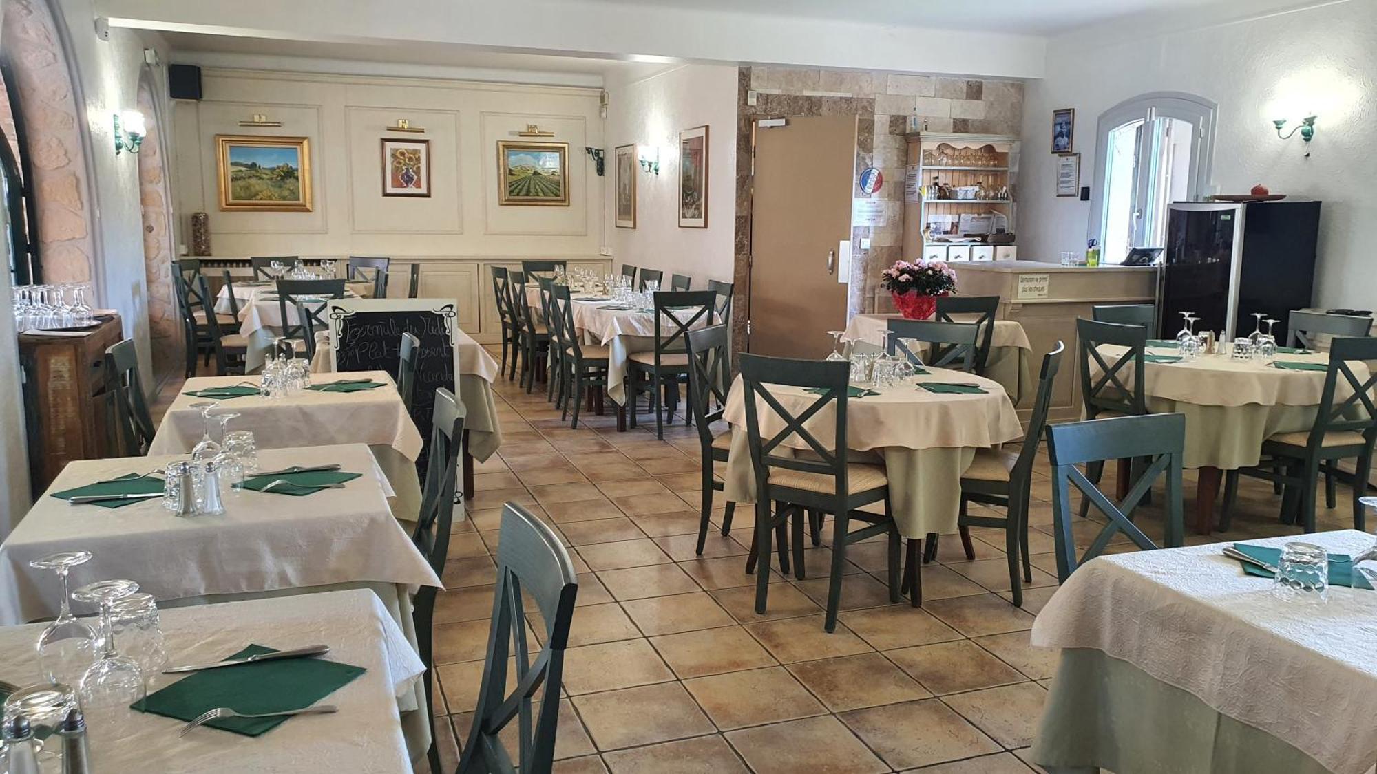 Auberge Les Aromes กราส ภายนอก รูปภาพ